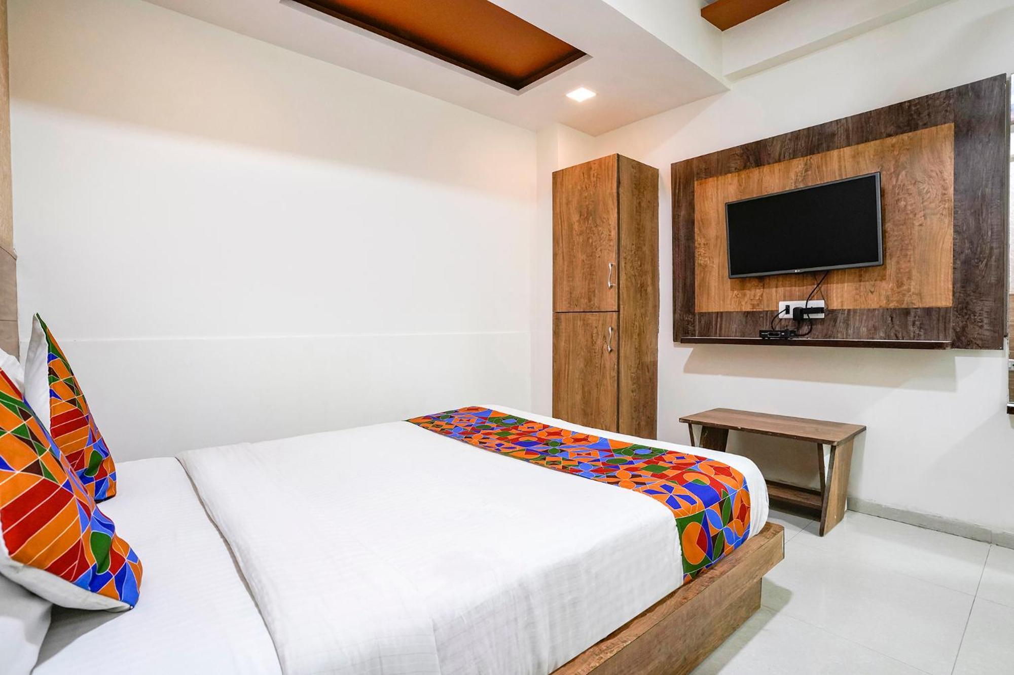 Fabhotel Galaxy I อาเมดาบัด ภายนอก รูปภาพ