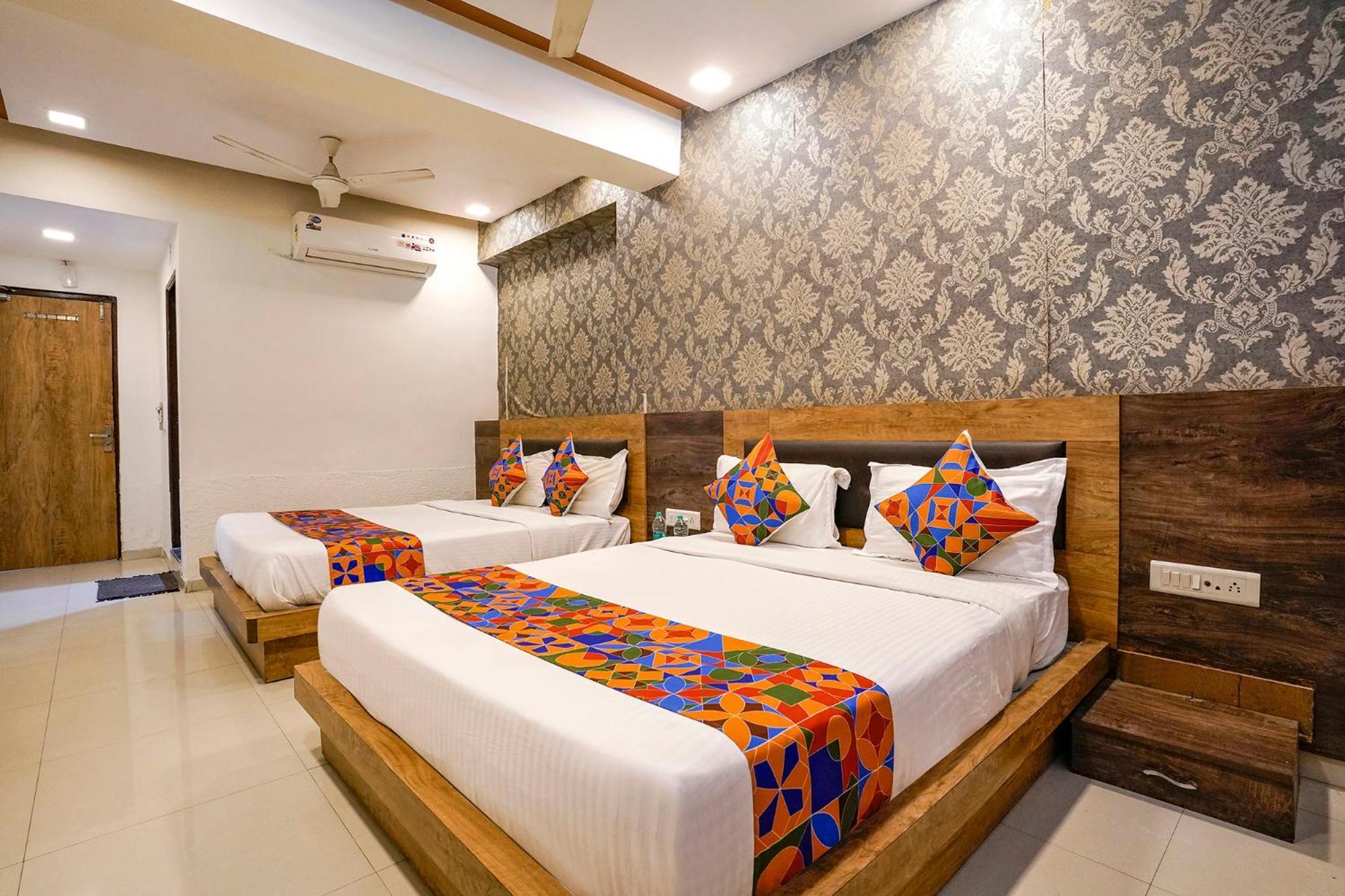 Fabhotel Galaxy I อาเมดาบัด ภายนอก รูปภาพ